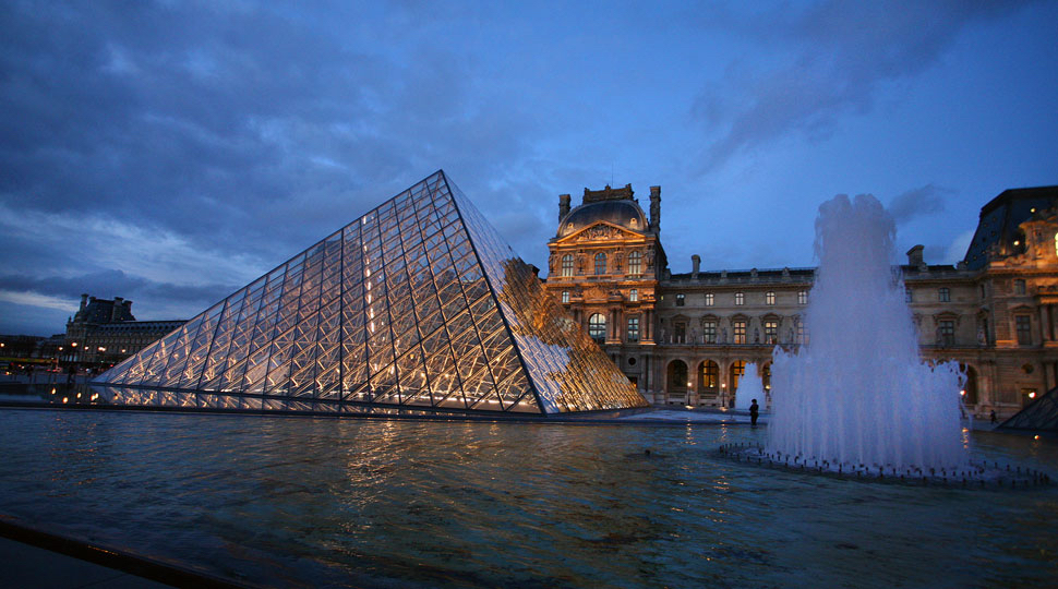 Louvre Paris@nowofoto